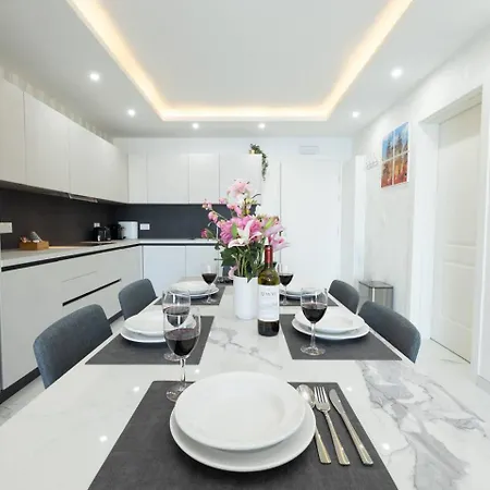Apartmán Ivory Seafront With Views!- Fl 13 By Homely St. Paul's Bay