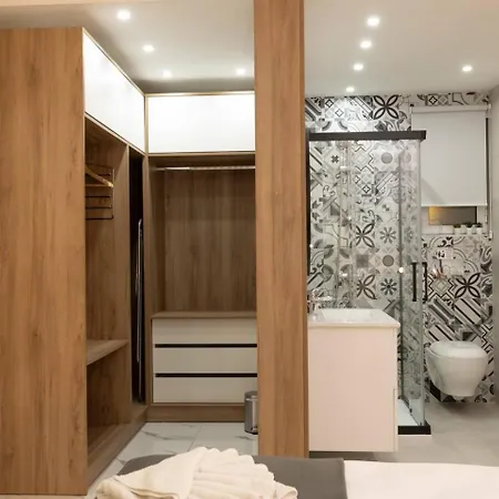 Ivory Seafront With Views!- Fl 13 By Homely Daire St. Paul's Bay