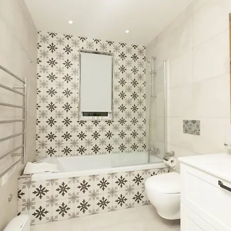 Apartmán Ivory Seafront With Views!- Fl 13 By Homely *