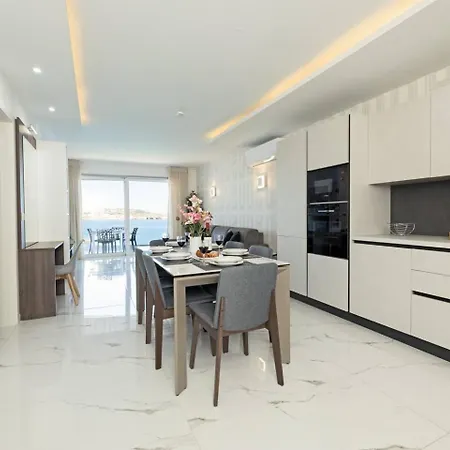 Ivory Seafront With Views!- Fl 13 By Homely Apartmán St. Paul's Bay