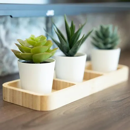 Ivory Seafront With Views!- Fl 13 By Homely Διαμέρισμα