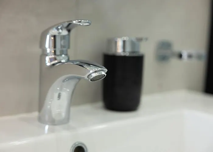 Ivory Seafront With Views!- Fl 13 By Homely Lägenhet *