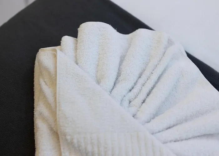 Ivory Seafront With Views!- Fl 13 By Homely St. Paul's Bay