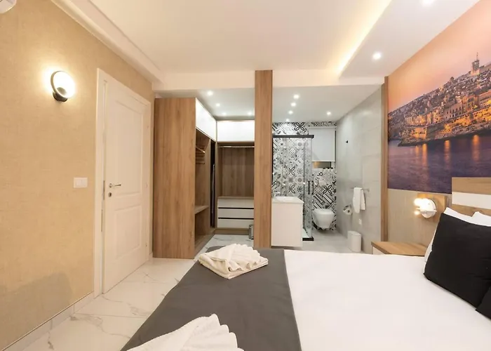 Ivory Seafront With Views!- Fl 13 By Homely * St. Paul's Bay