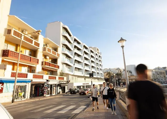 Ivory Seafront With Views!- Fl 13 By Homely Lägenhet