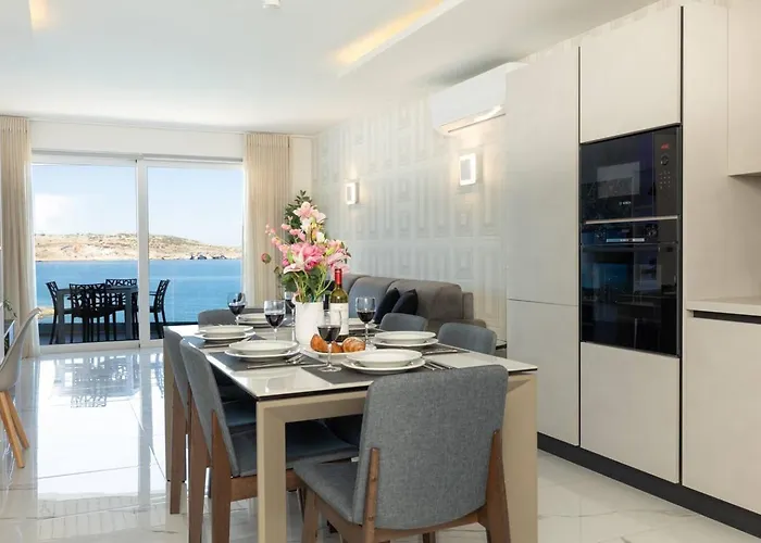 Lägenhet Ivory Seafront With Views!- Fl 13 By Homely