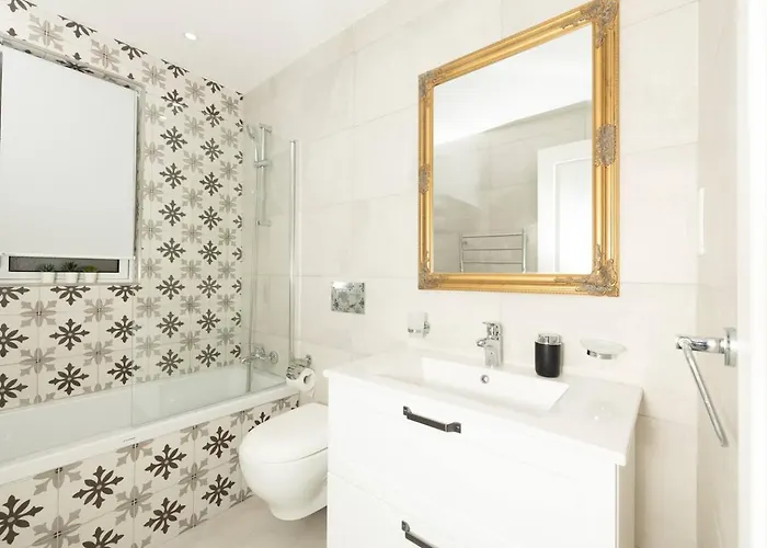 Ivory Seafront With Views!- Fl 13 By Homely Lägenhet St. Paul's Bay