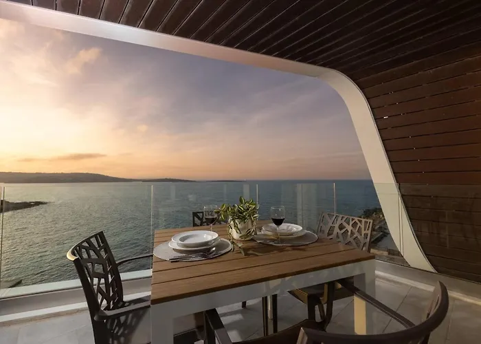 Ivory Seafront With Views!- Fl 13 By Homely St. Paul's Bay